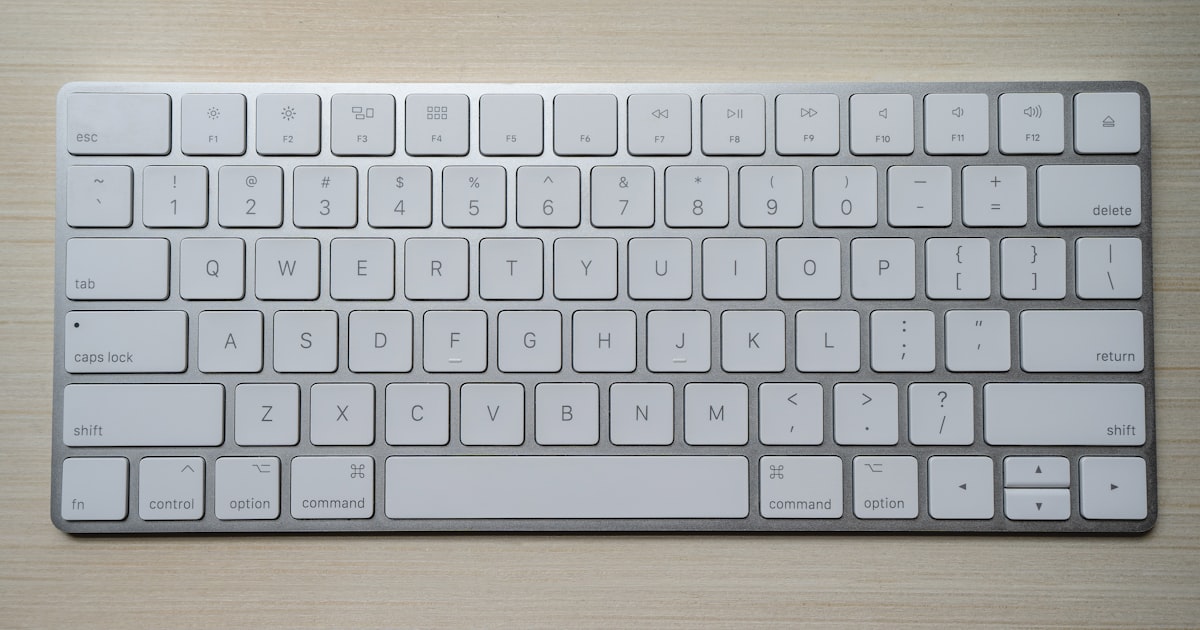 10 Keyboard Mekanik Terbaik 2026: Panduan Lengkap Sebelum Membeli